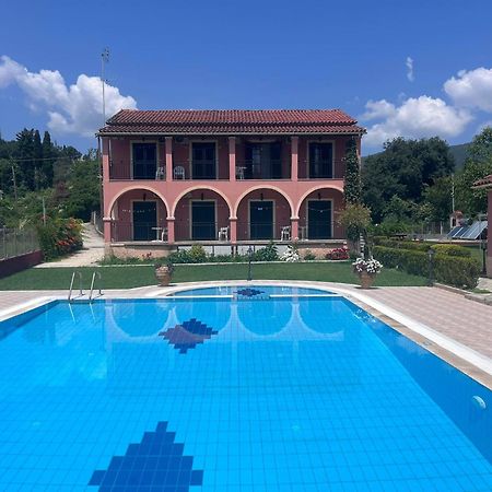 Gregory-Vassilis Apartments Dassia  Ngoại thất bức ảnh