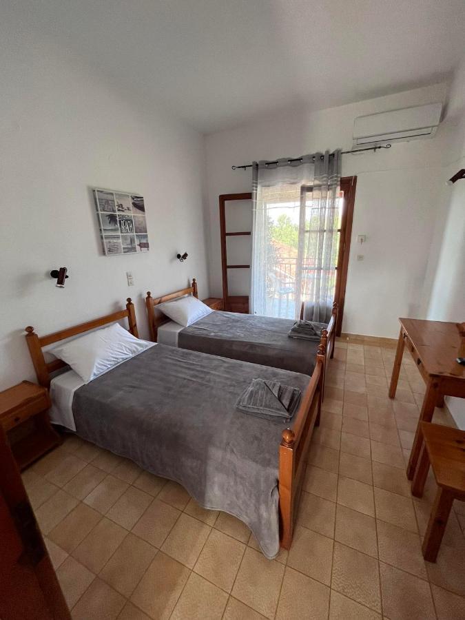 Gregory-Vassilis Apartments Dassia  Ngoại thất bức ảnh