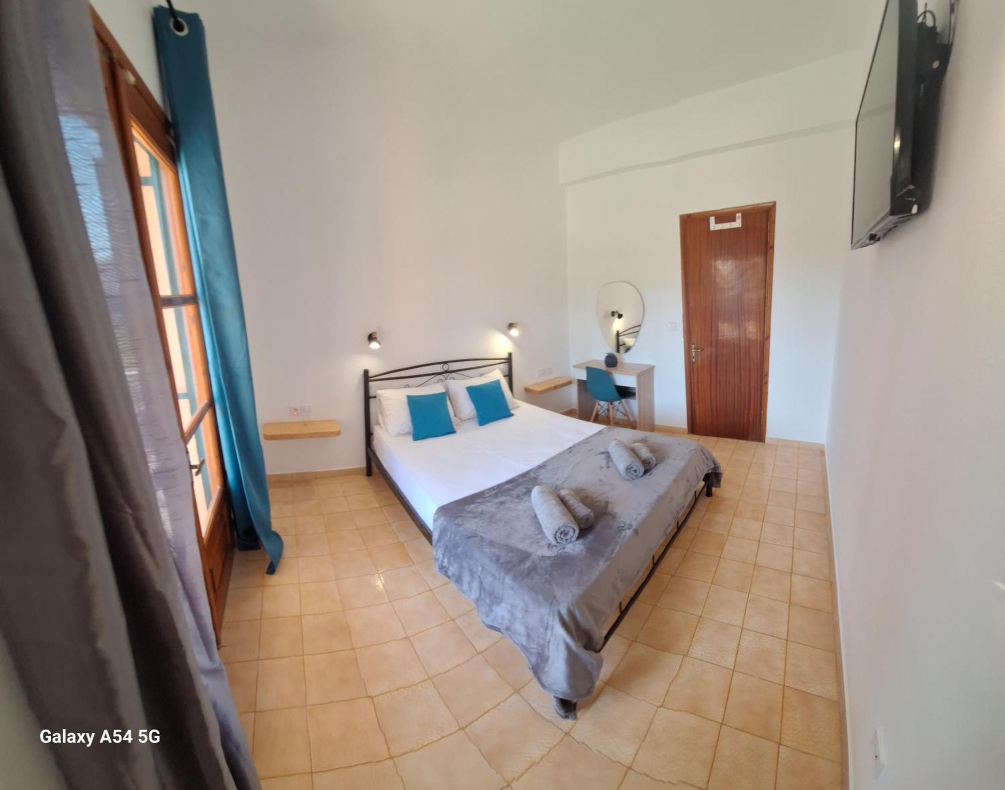 Gregory-Vassilis Apartments Dassia  Ngoại thất bức ảnh