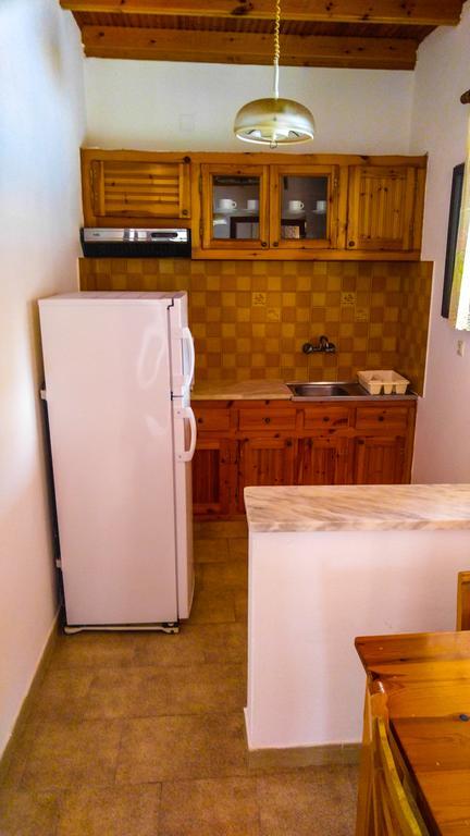 Gregory-Vassilis Apartments Dassia  Ngoại thất bức ảnh